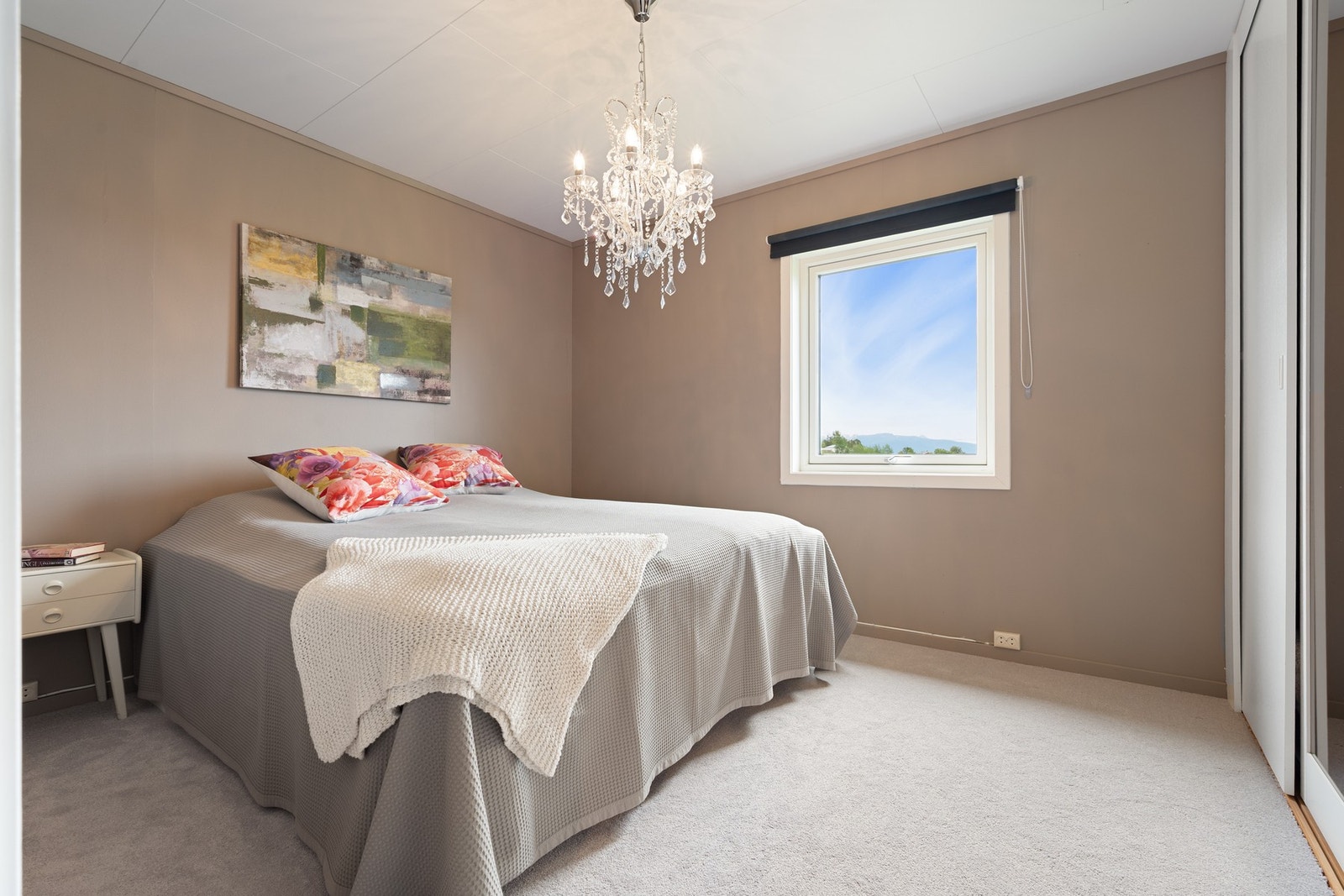 Hovedsoverommet finner vi i 1. etasje Galleribilde