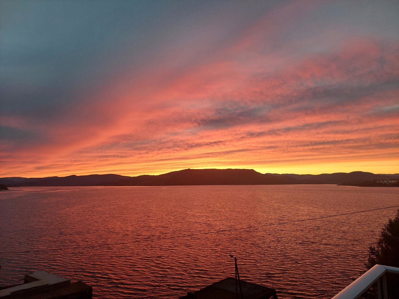 Alt i alt er dette en virkelig unik enebolig med høy standard og en beliggenhet av de sjeldne Galleribilde