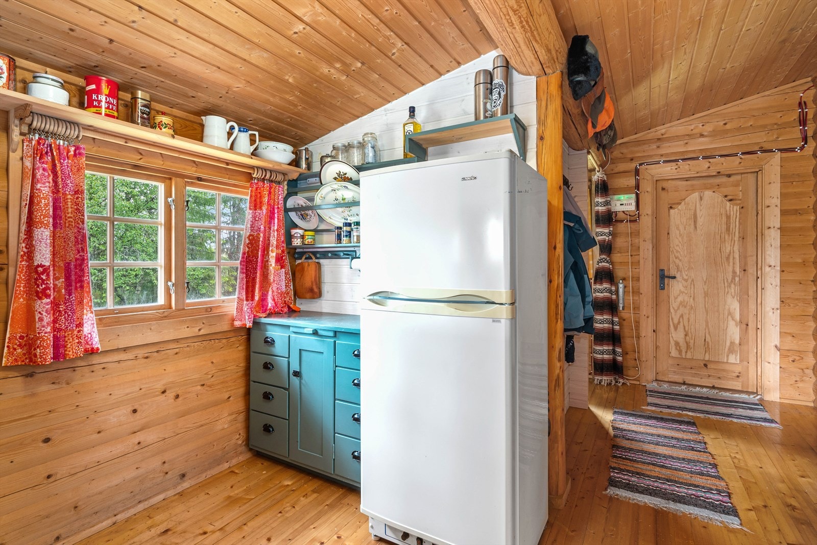 Selve hytten er fra 1977 og på ca. 52 kvm BRA. Galleribilde