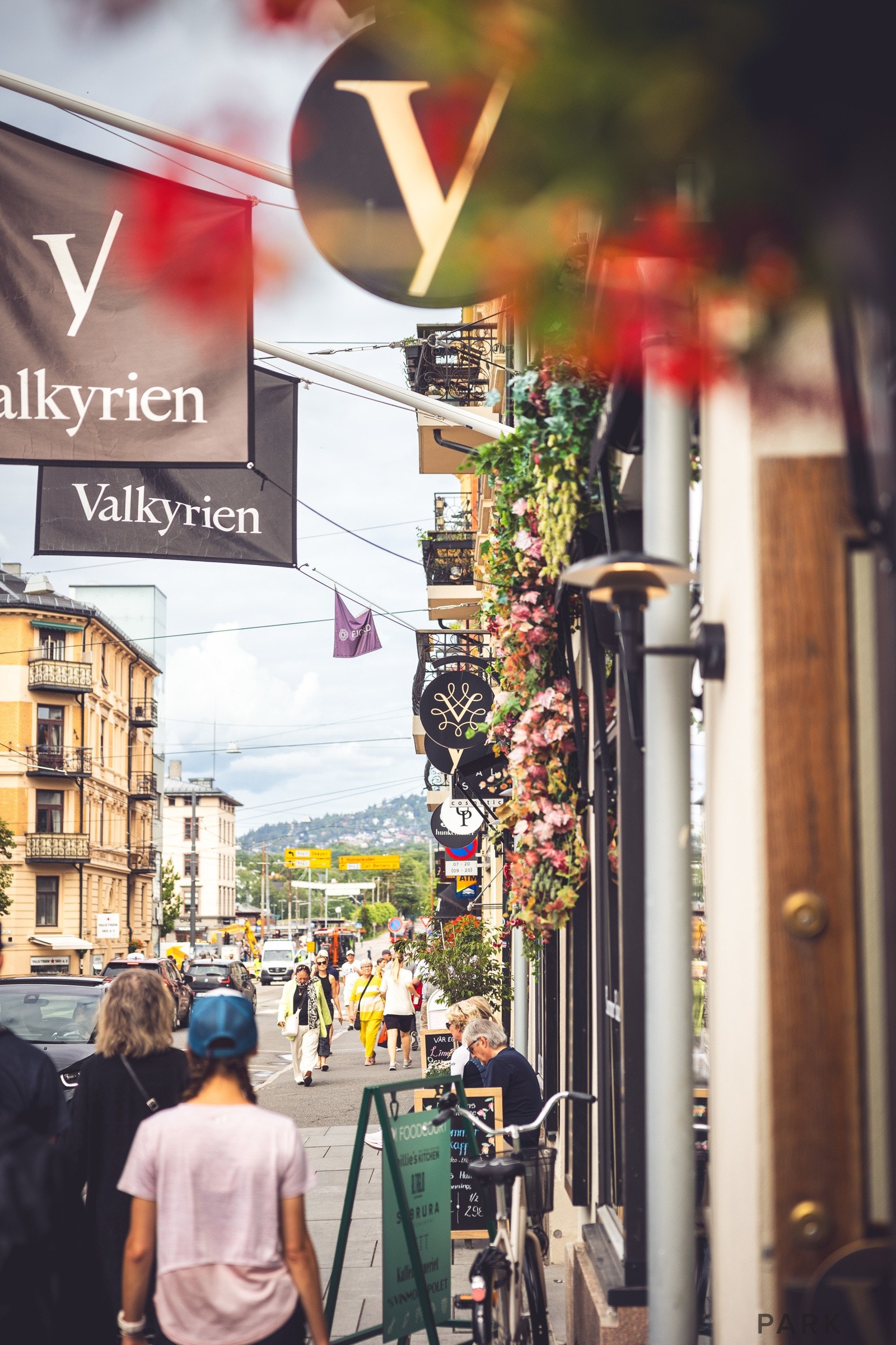 Populære Valkyrien senter tilbyr et unikt utvalg av hyggelige spesialforretninger og restauranter. Galleribilde