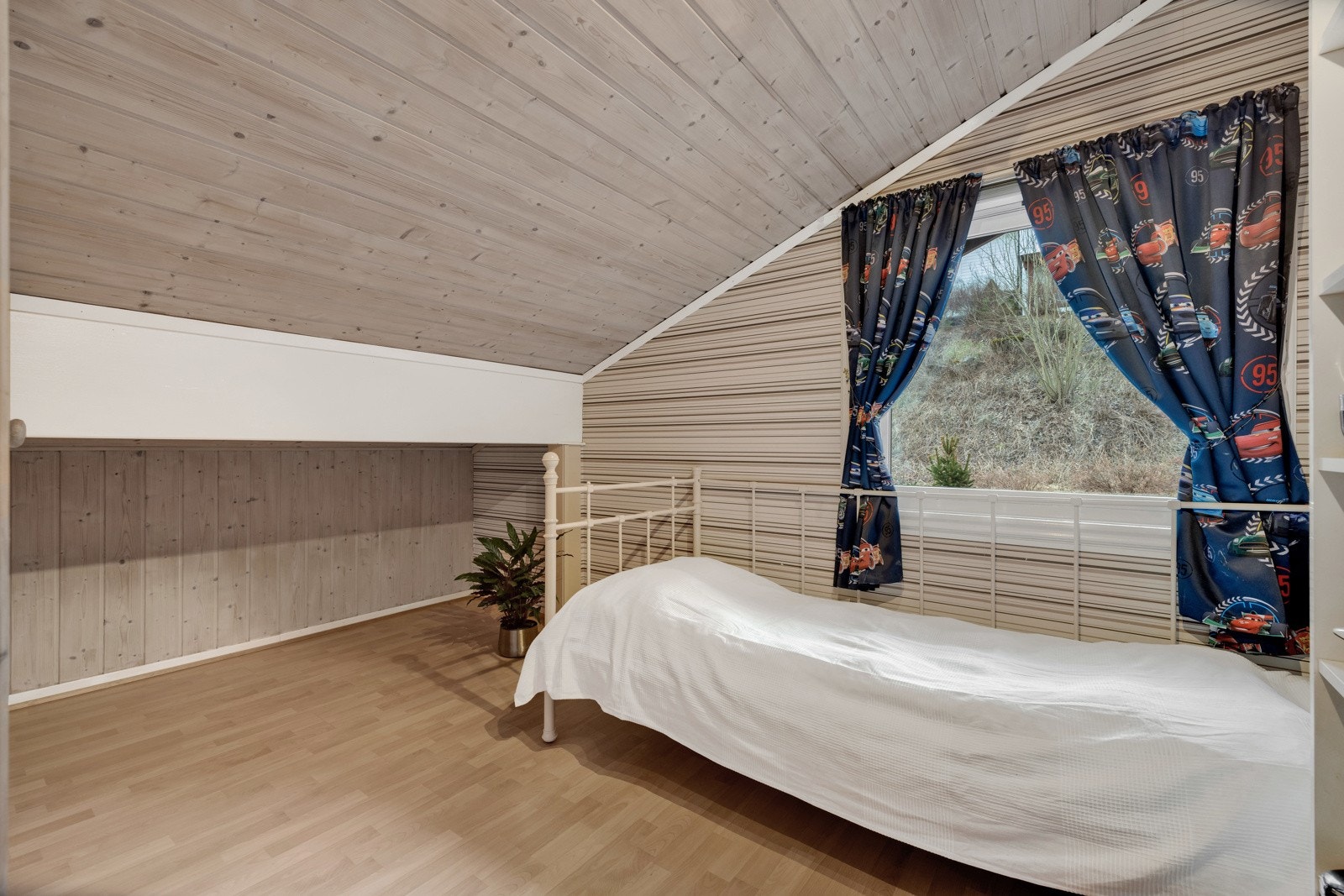 Soverom 2 er også av god størrelse med alternative innredningsmuligheter Galleribilde