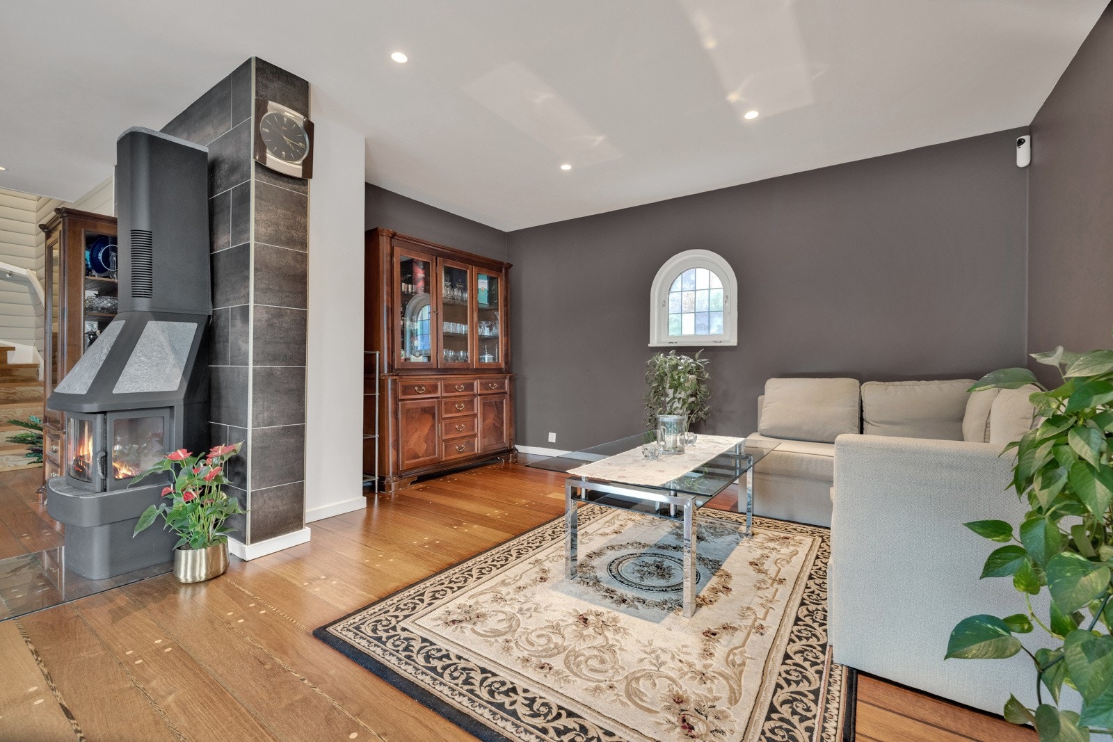 Stuen dekker flere funksjoner og behov Galleribilde