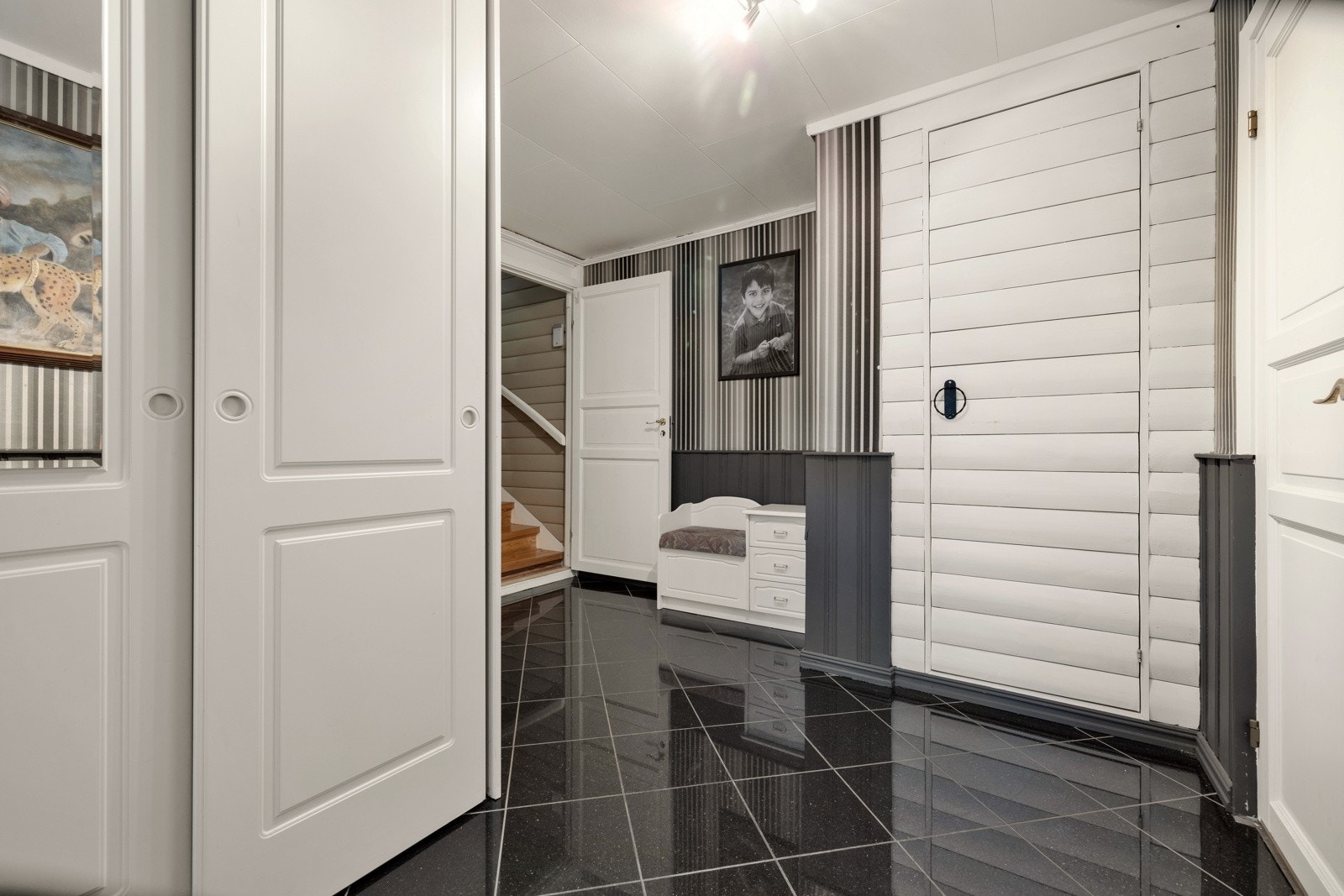 Her er det god plass til garderobeløsninger Galleribilde