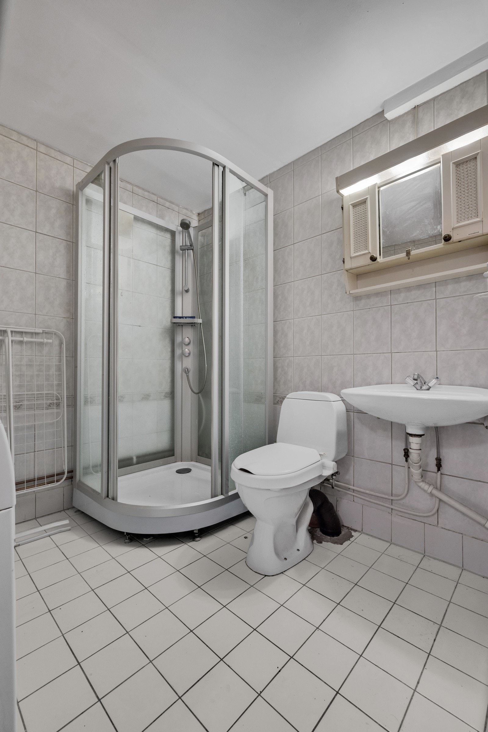 Bad/wc med dusjkabinett Galleribilde