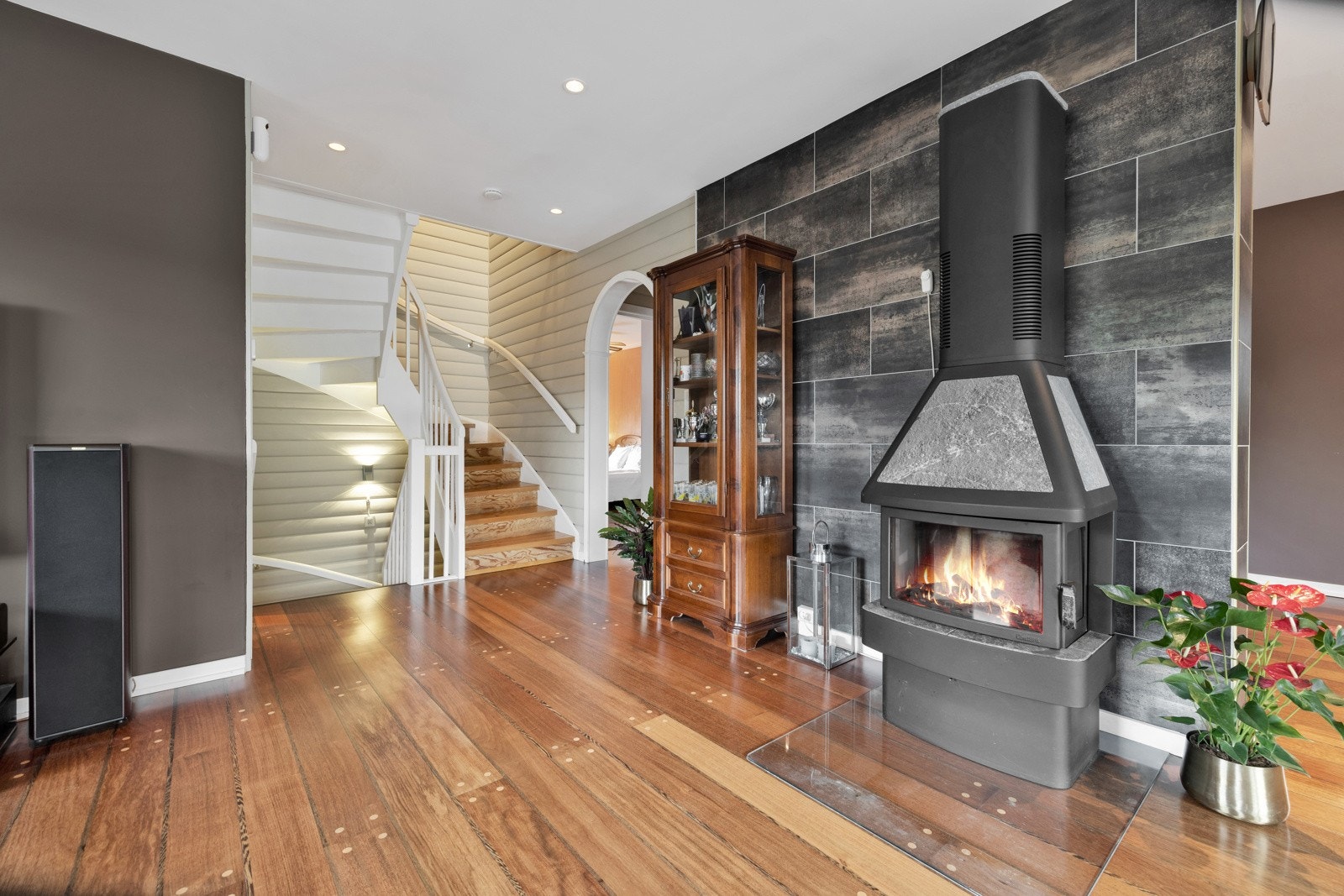 Peisovn som varmer godt på kalde vinterdager Galleribilde