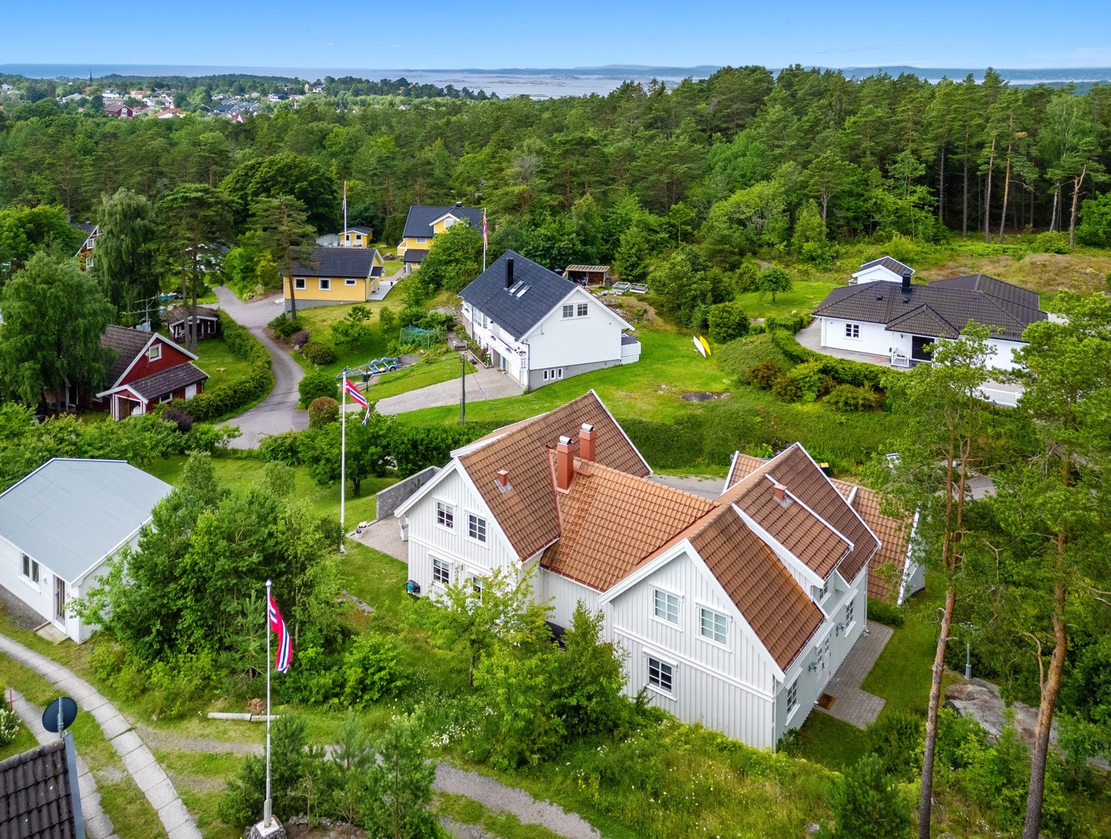 Velkommen til flotte Karens vei 8A - En spennende og klassik bolig! Galleribilde