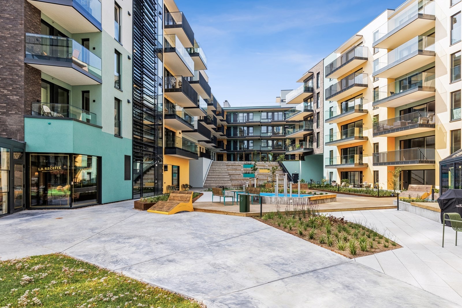 Nærhet til AQ, bystranda, UiA og en liten spasertur til Markens gate. Galleribilde