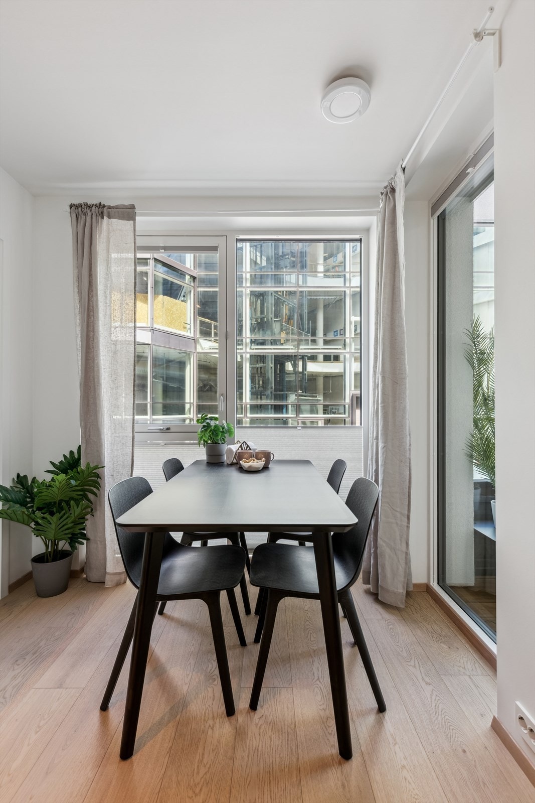 Spisestue. Galleribilde