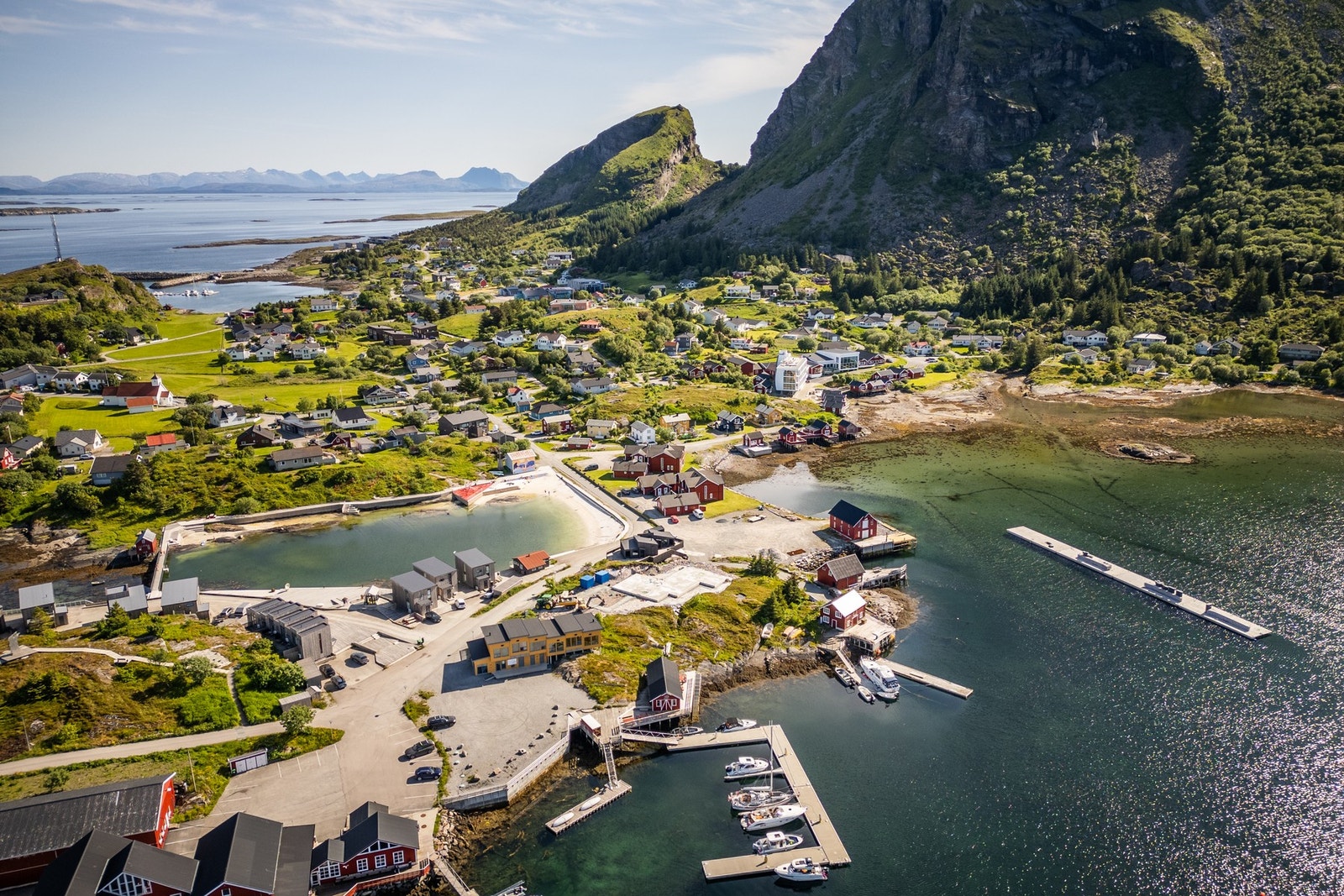 Opplev roen og naturen - her bor du tett på hav, fjell og fugleliv Galleribilde
