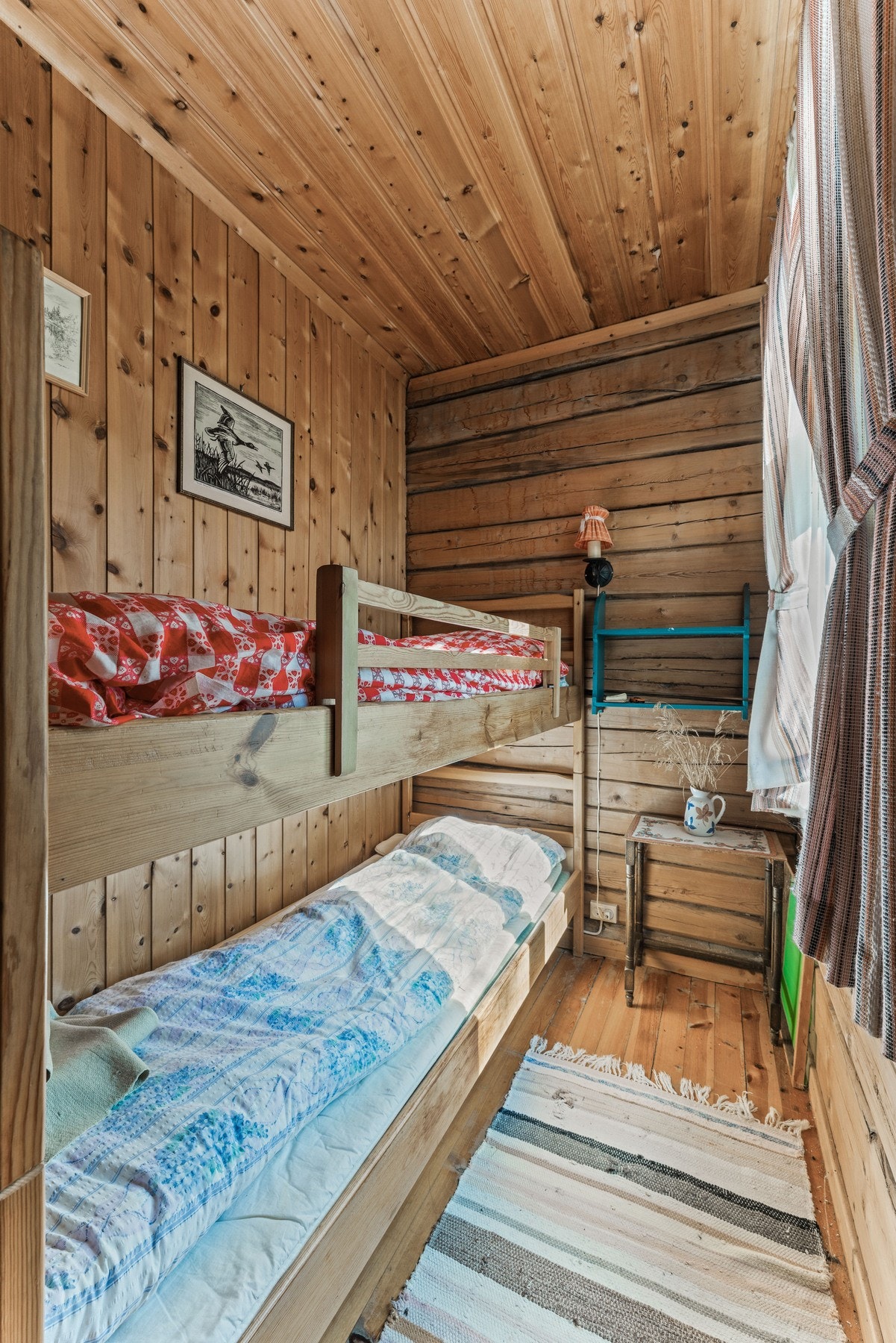 Soverom II med køyeseng og plass til to personer. Galleribilde