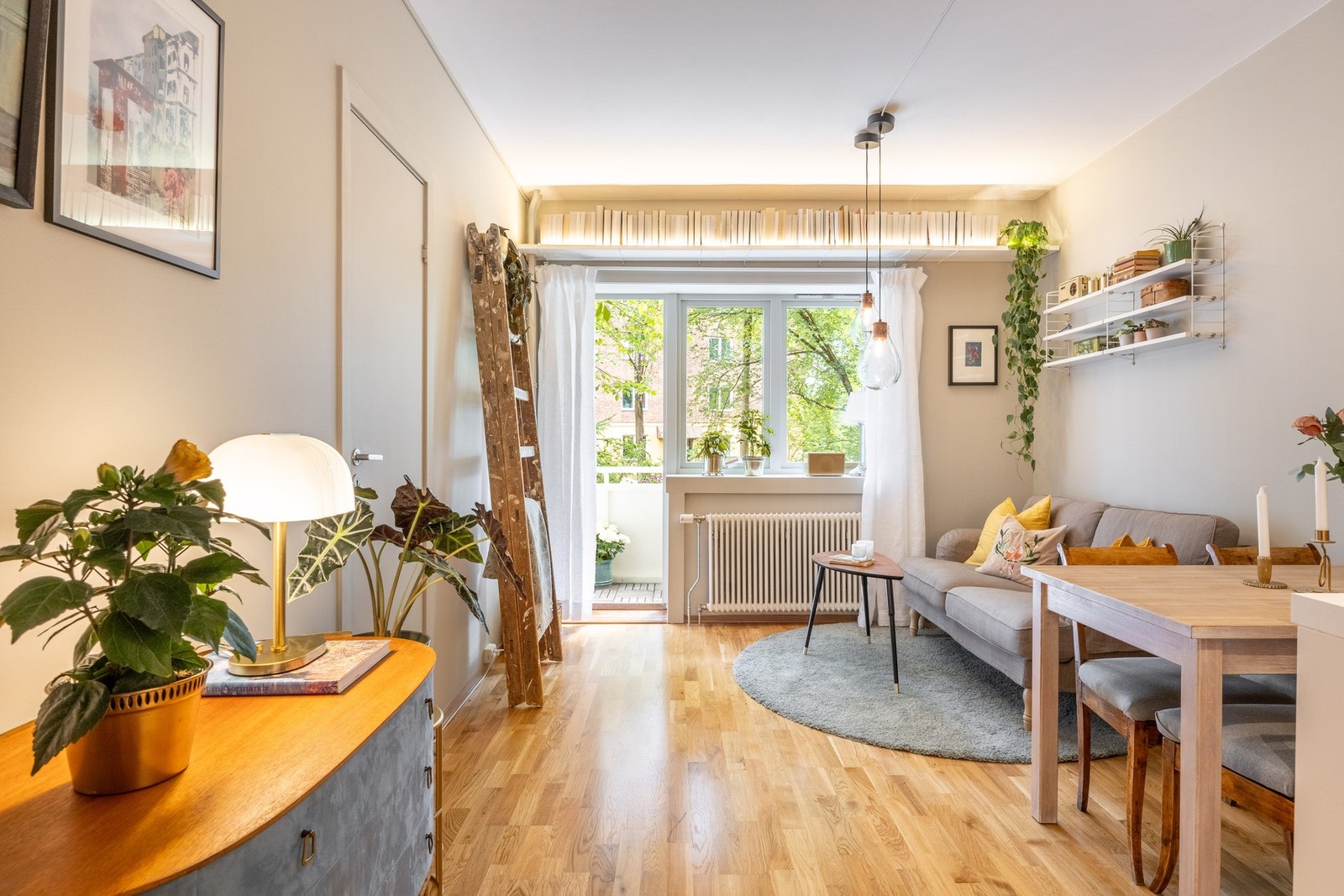 Leiligheten er lys og innbydende med god standard. Galleribilde