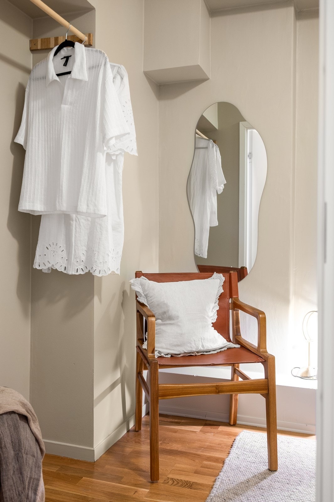 Plass til oppbevaring av klær. Galleribilde