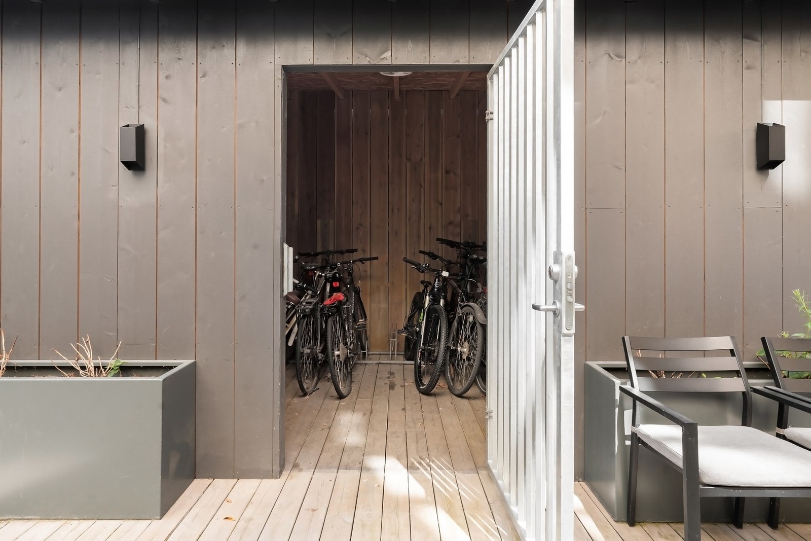 Felles sykkelparkering. Galleribilde