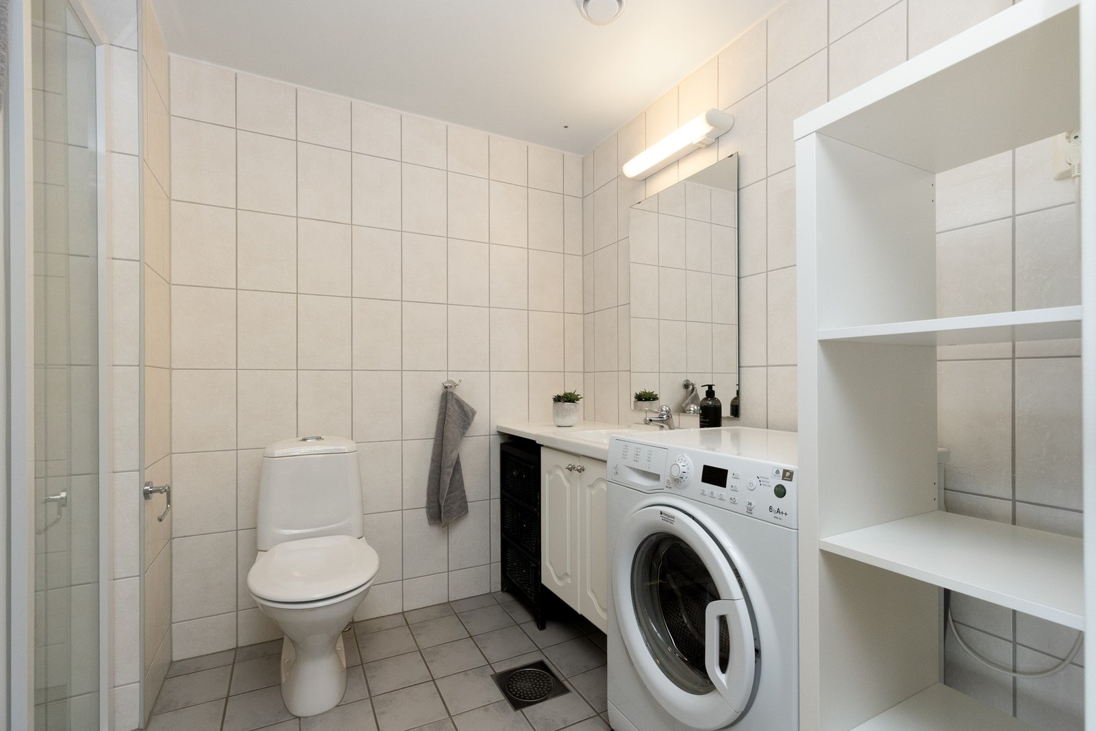 Varmekabler i gulv på bad Galleribilde