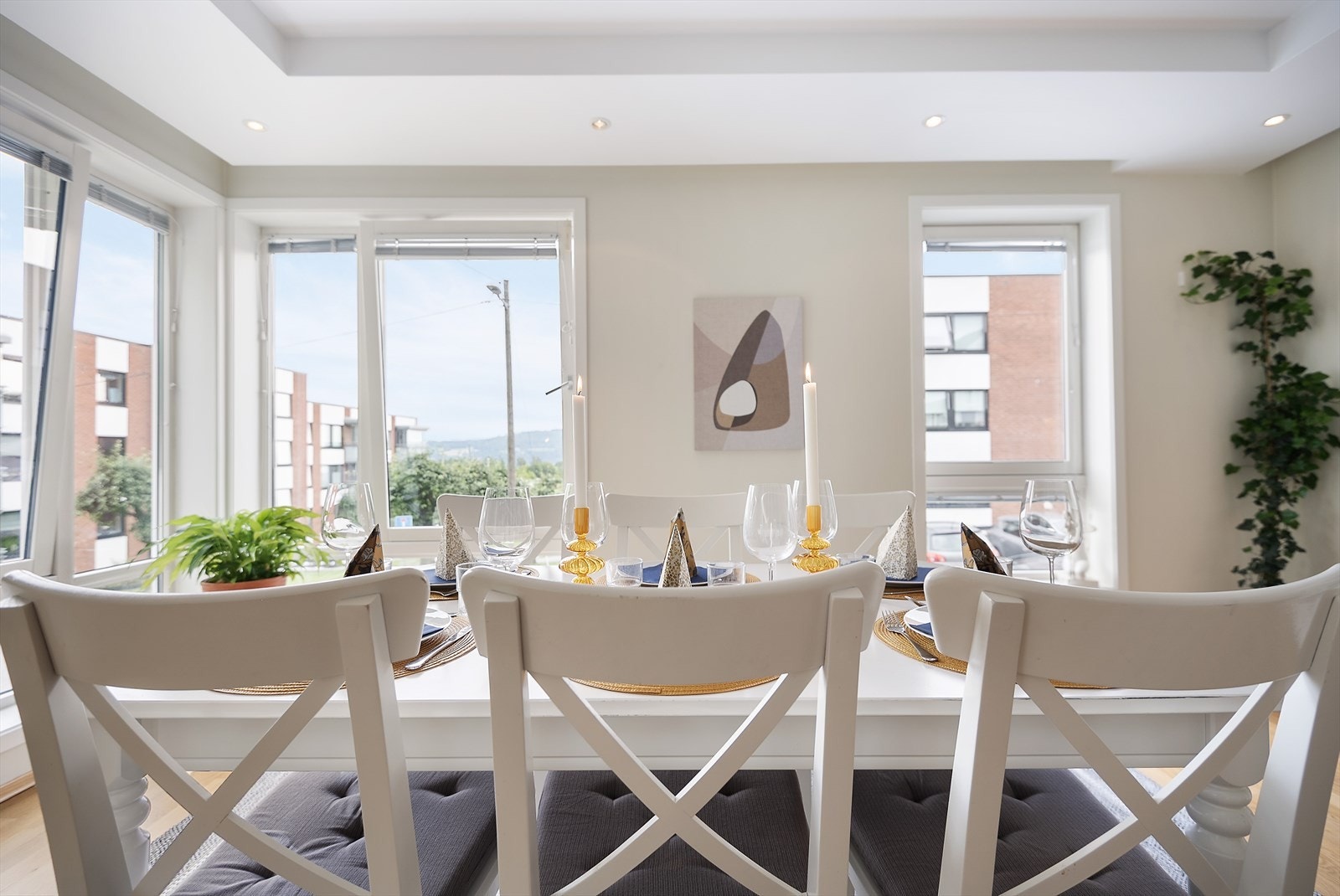 Samle familie og venner til sosiale lag. Galleribilde