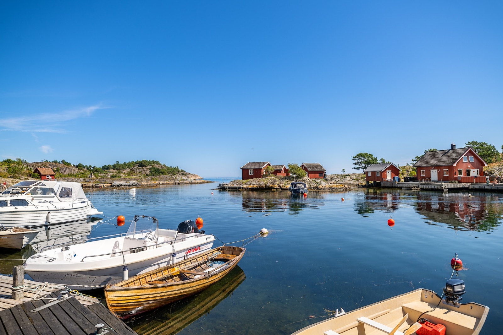 Båtplass. Her kan man ta båten ut på sjøen. Galleribilde