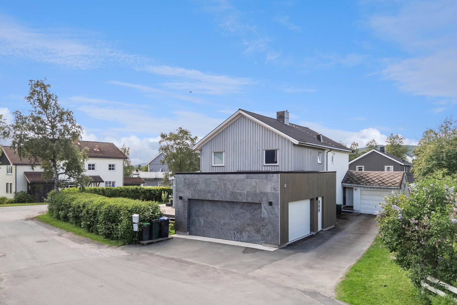 Eiendomsmegler 1 v/Gisle Kallestad har gleden av å presentere Lærer Asphaugs vei 1. Foto: EFKT Galleribilde