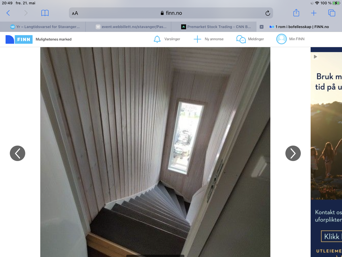 Leilighet ligger i 2. etg. av en tomannsbolig med egen inngang Galleribilde