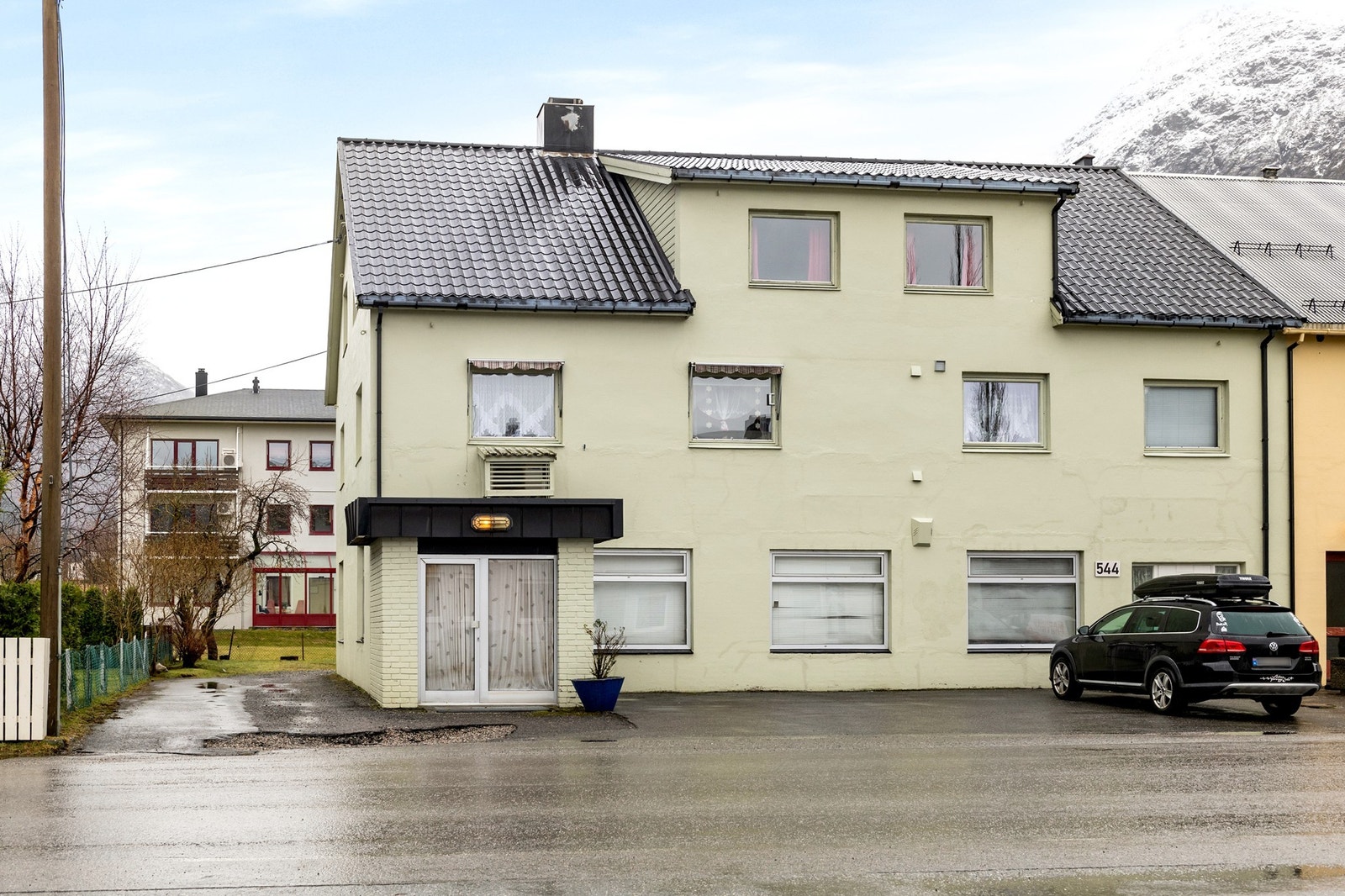 Velkommen til Stordalsvegen 544 - presentert av Mathias Hole v/ Møremegling. Galleribilde