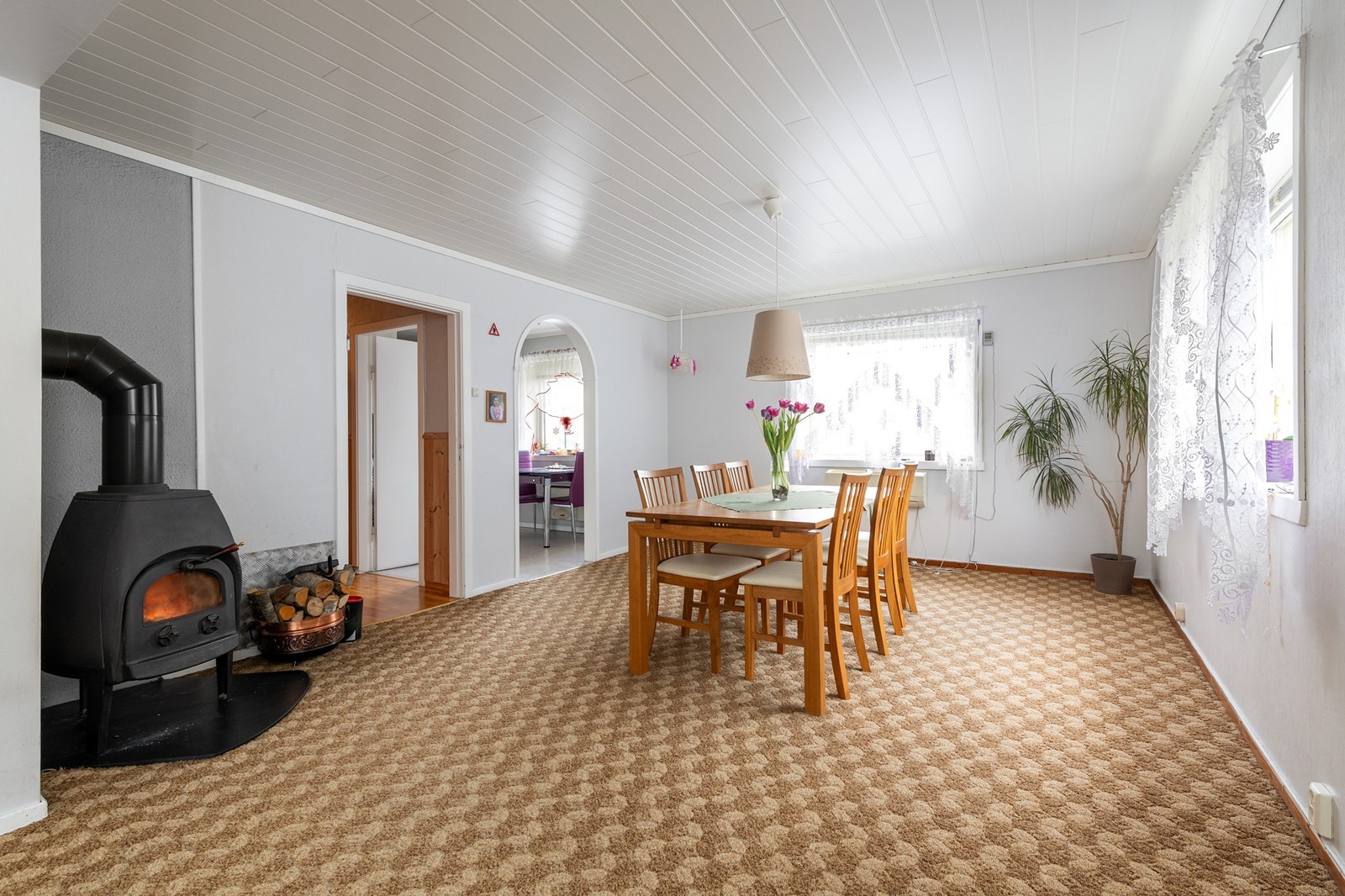 Her er det god plass til spisebord. Galleribilde