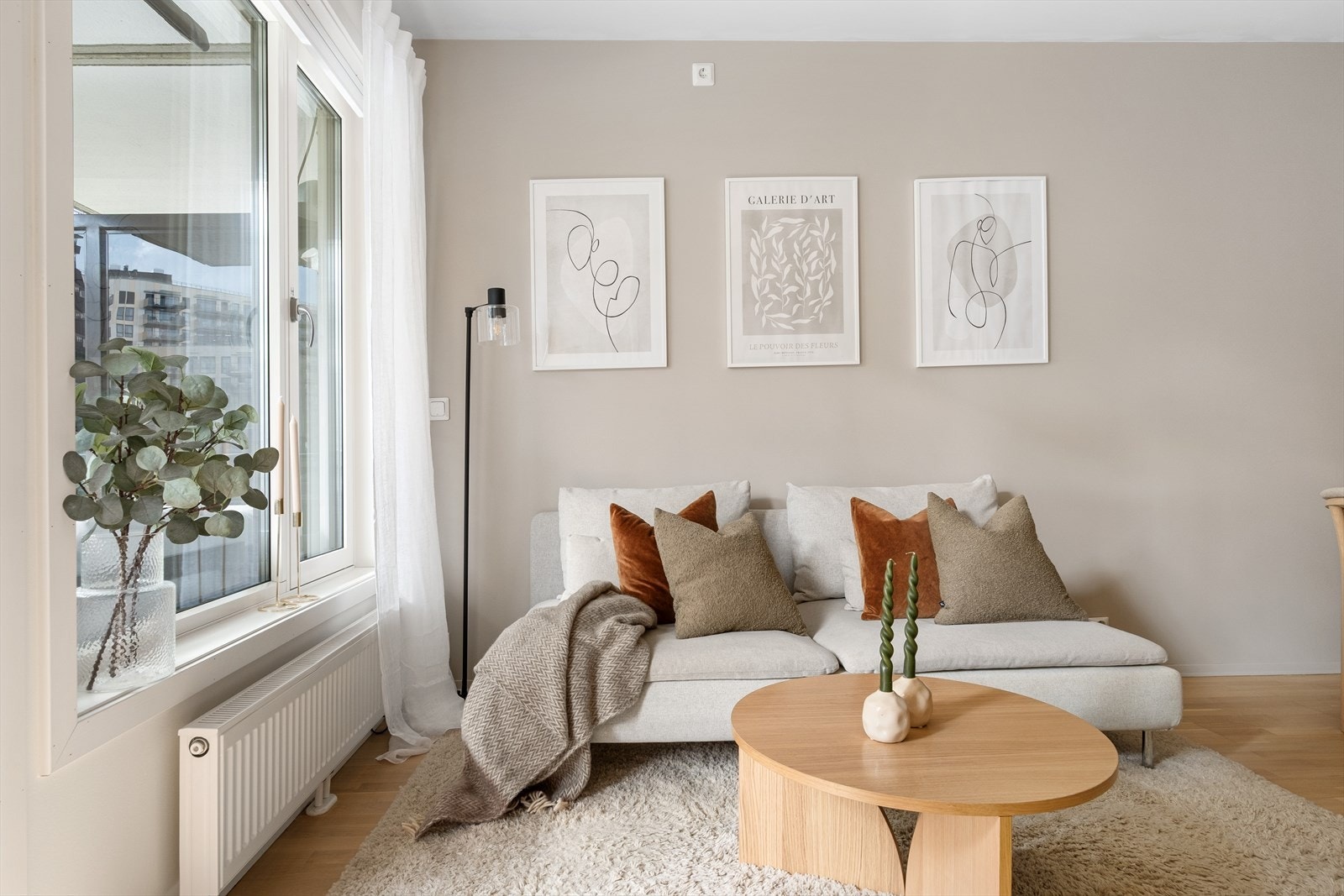 Bygget er fra 2015 med nybyggskvaliteter. Galleribilde