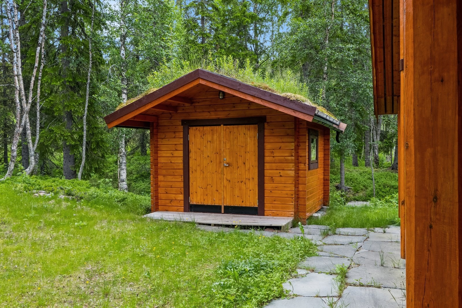 Uthus oppført i 2015. Galleribilde
