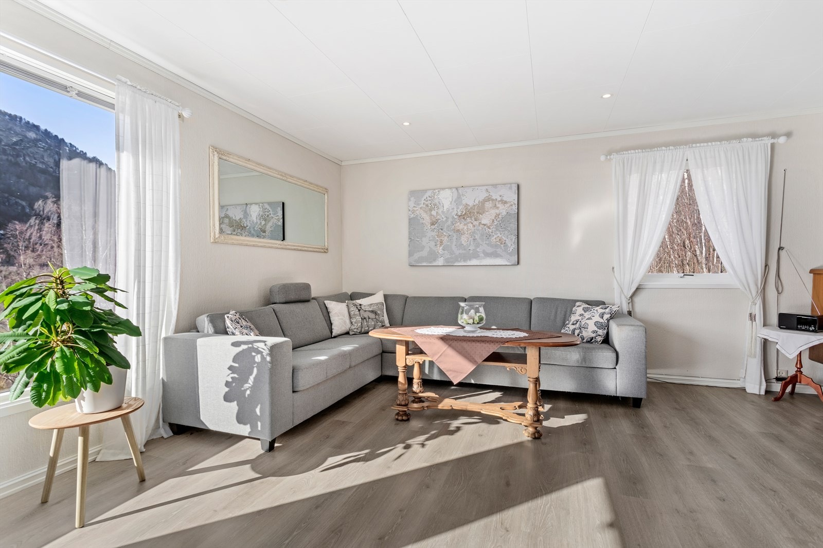 Bustaden har innlagt fiber frå Sognenett. Galleribilde