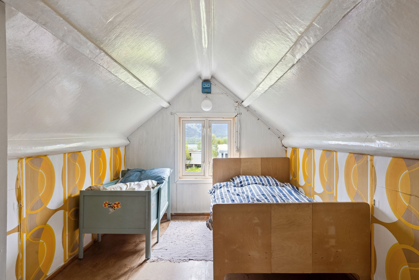 Soverom 1 loft Galleribilde