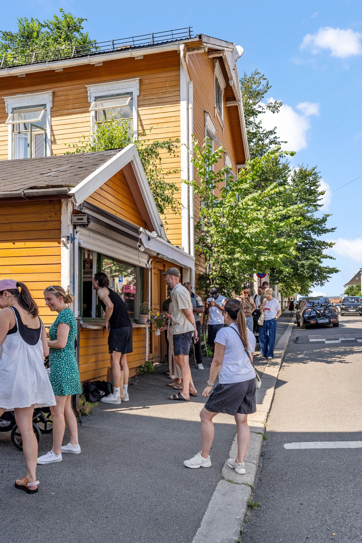 Gangavstand til Rosenhoff kiosk - en av byens mest sjarmerende pizzeria. Galleribilde