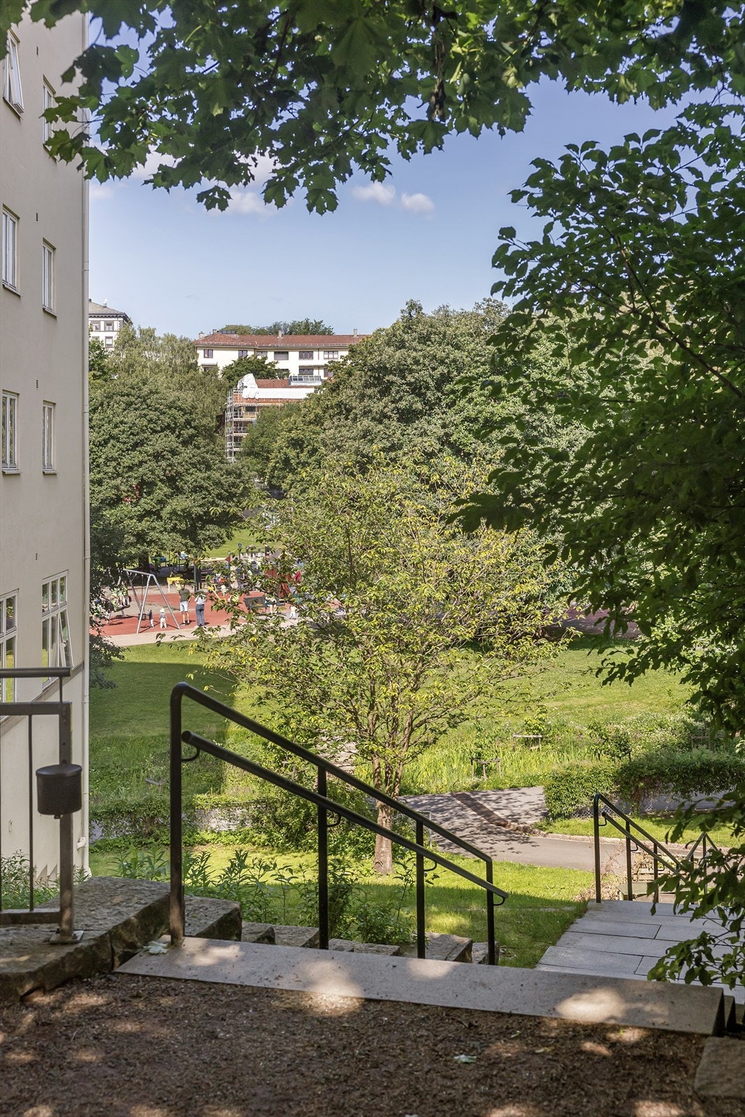 Det er umiddelbar nærhet til Iladalen park. Galleribilde