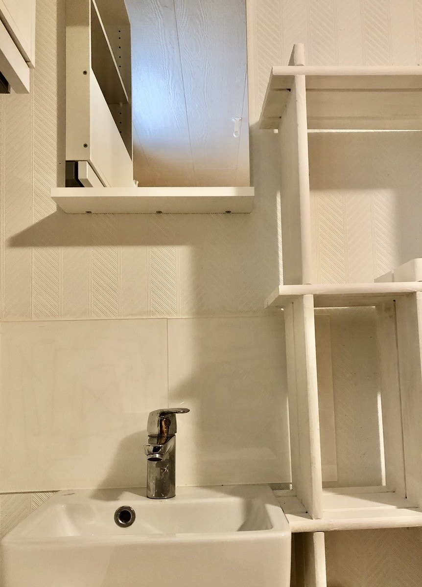 Hybel ca. 11m2_ SERVANTSKAP M VASK Galleribilde