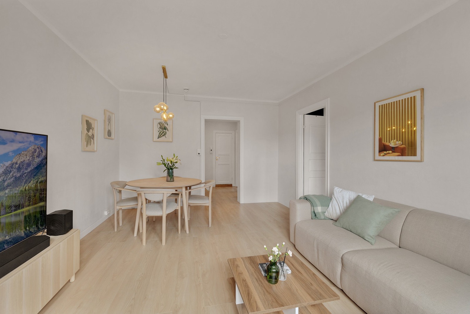 Leiligheten er nymalt og det er lagt nytt gulv i 2023 Galleribilde