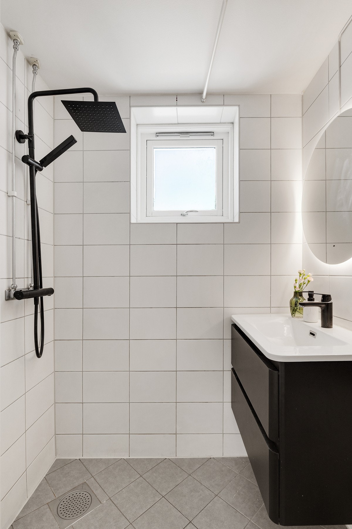 Servant, WC og dusjarmatur fra 2023 - Det er også opplegg for vaskemaskin Galleribilde