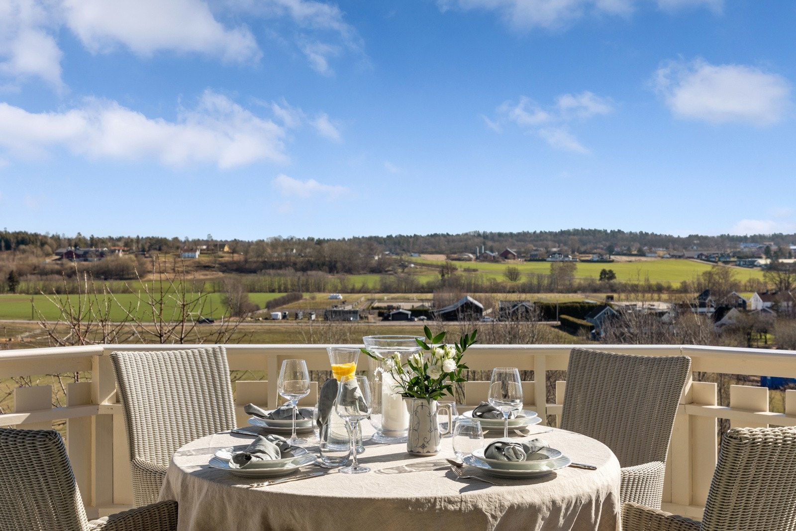 Beliggenheten er fabelaktig med fantastisk utsikt! Galleribilde
