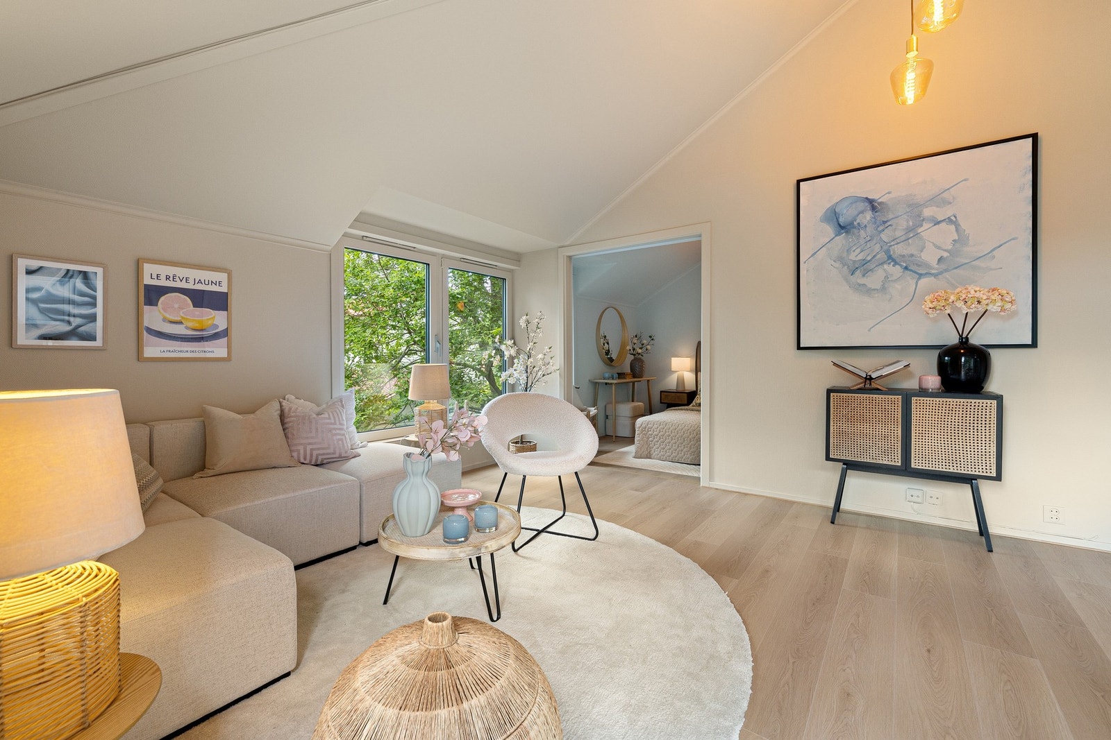 Adkomst til soverommet fra både stue og inngangsparti. Galleribilde