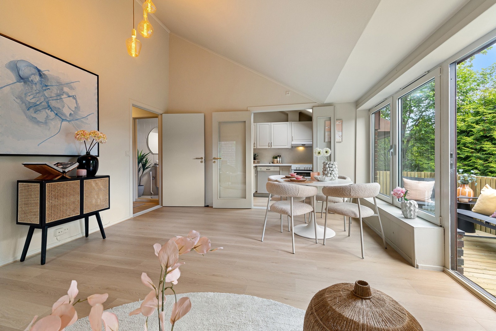 Leiligheten er overflateoppusset i 2025. Galleribilde