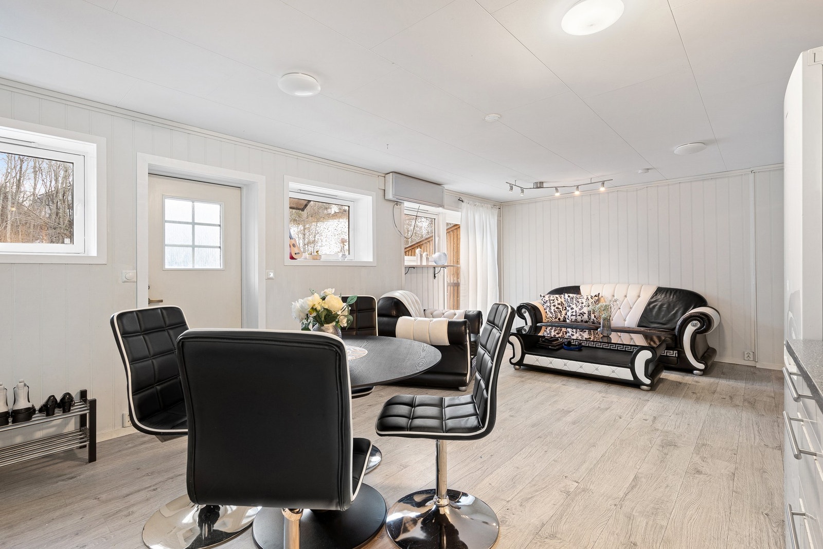 Lys og innbydende leilighet. Galleribilde