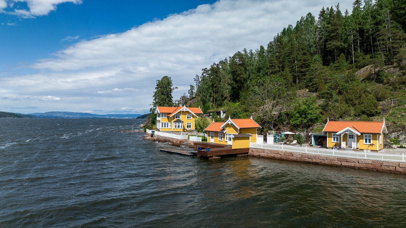 Flott bryggeanlegg Galleribilde