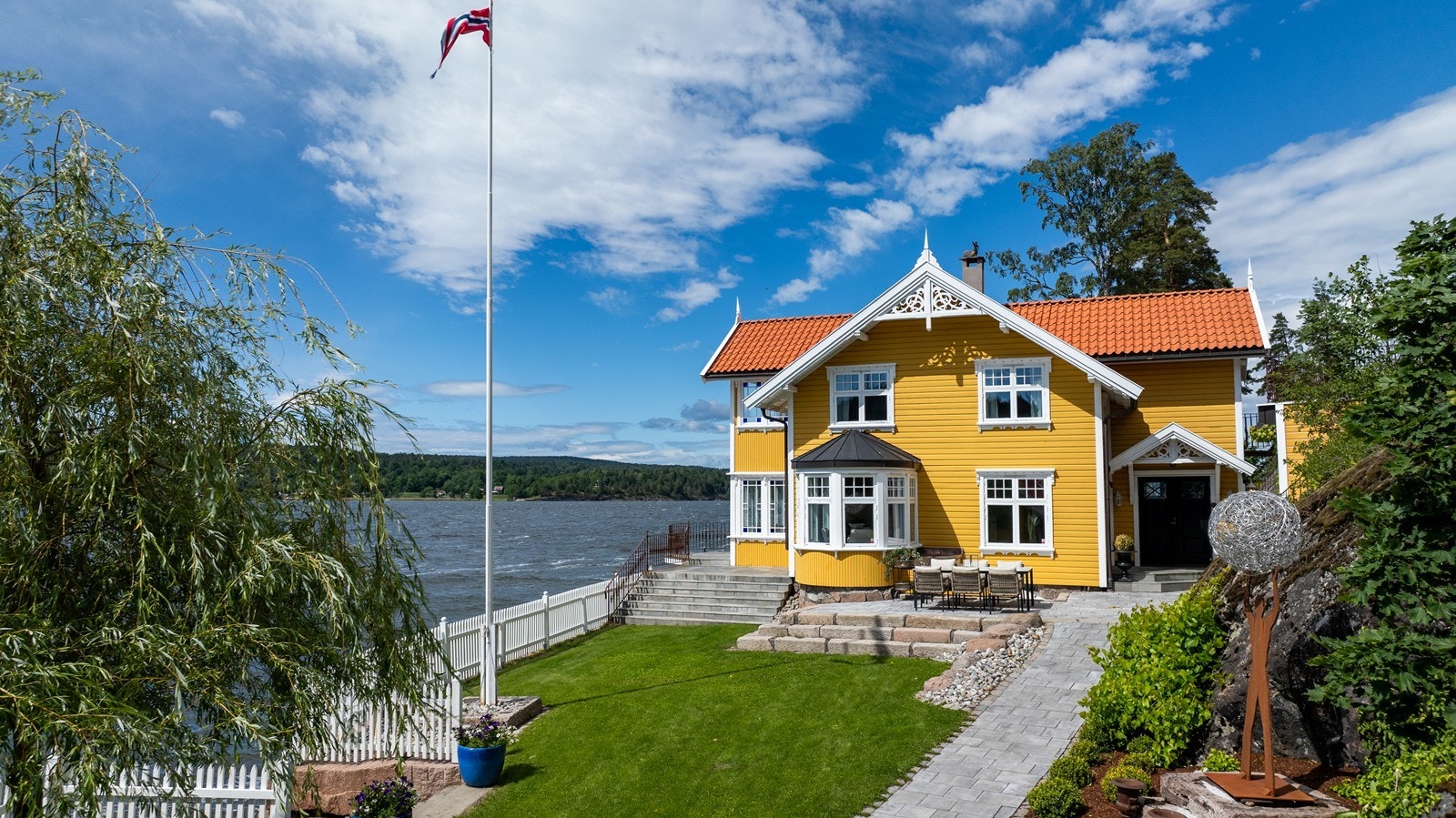 Flott opparbeidet og påkostet eiendom Galleribilde