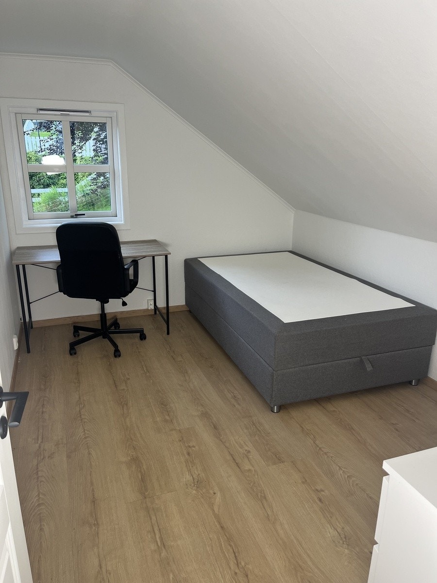 Soverom 3, 10.5kvm Galleribilde