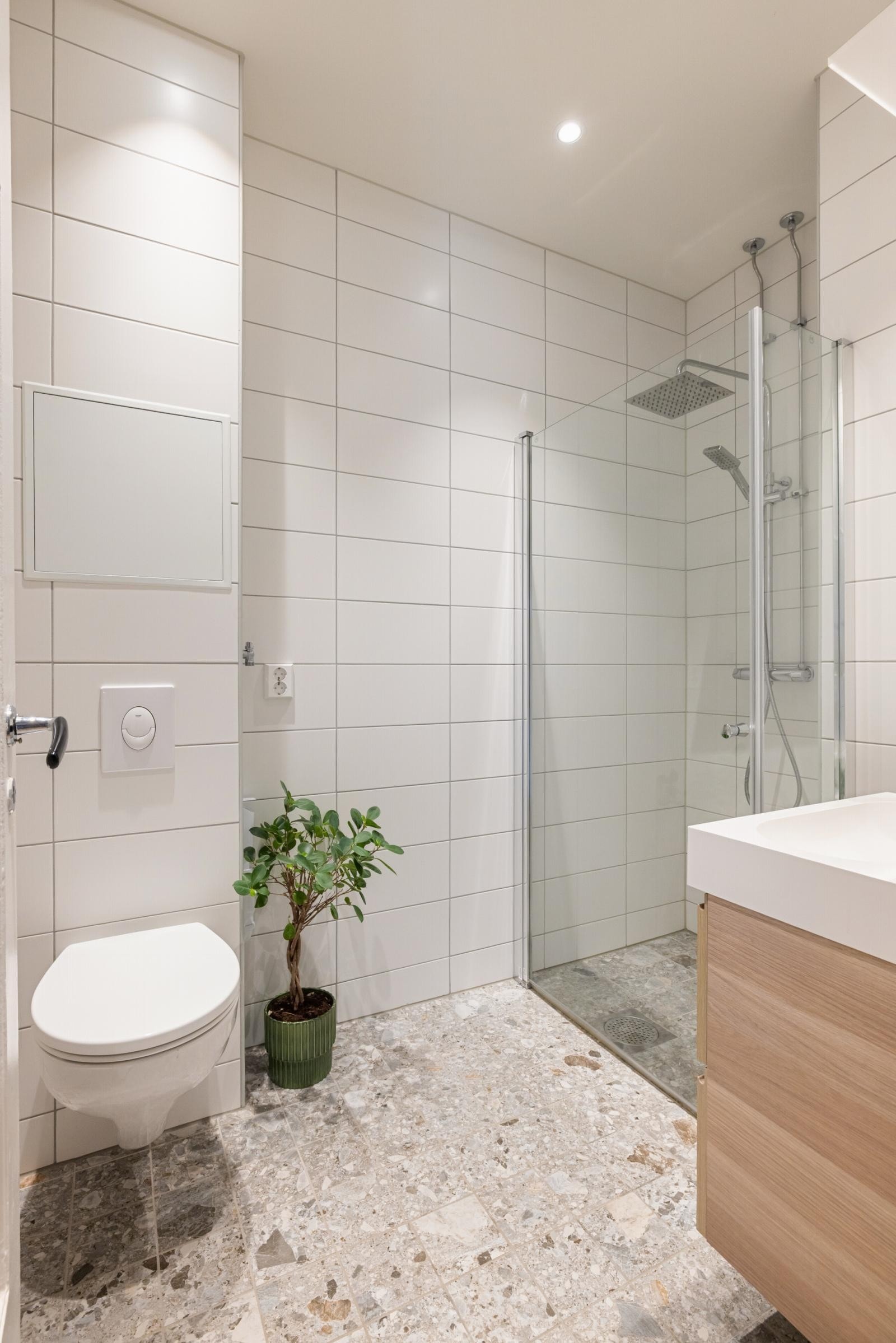 Nytt og lekkert bad fra 2022, renovert i regi av borettslaget. Galleribilde