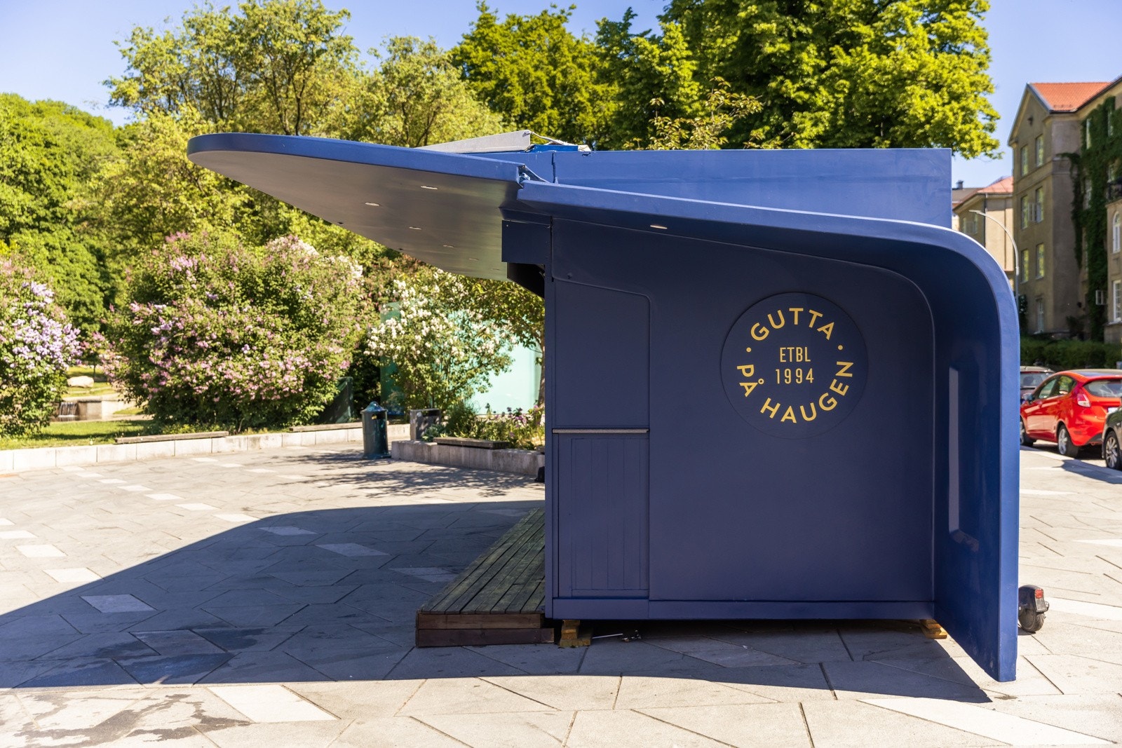 Gutta på Haugen Isbod Galleribilde