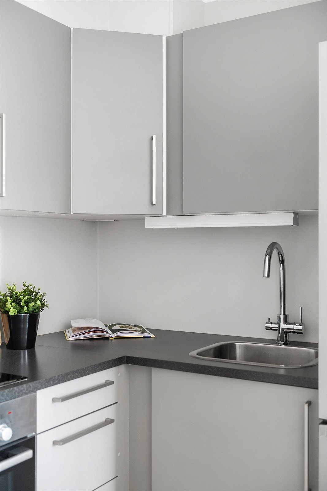 Innvendig oppleves boligen velholdt, og har en godt utnyttet planløsning Galleribilde