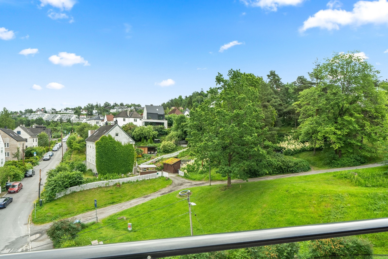 Rolig og flott utsyn fra balkongen. Galleribilde