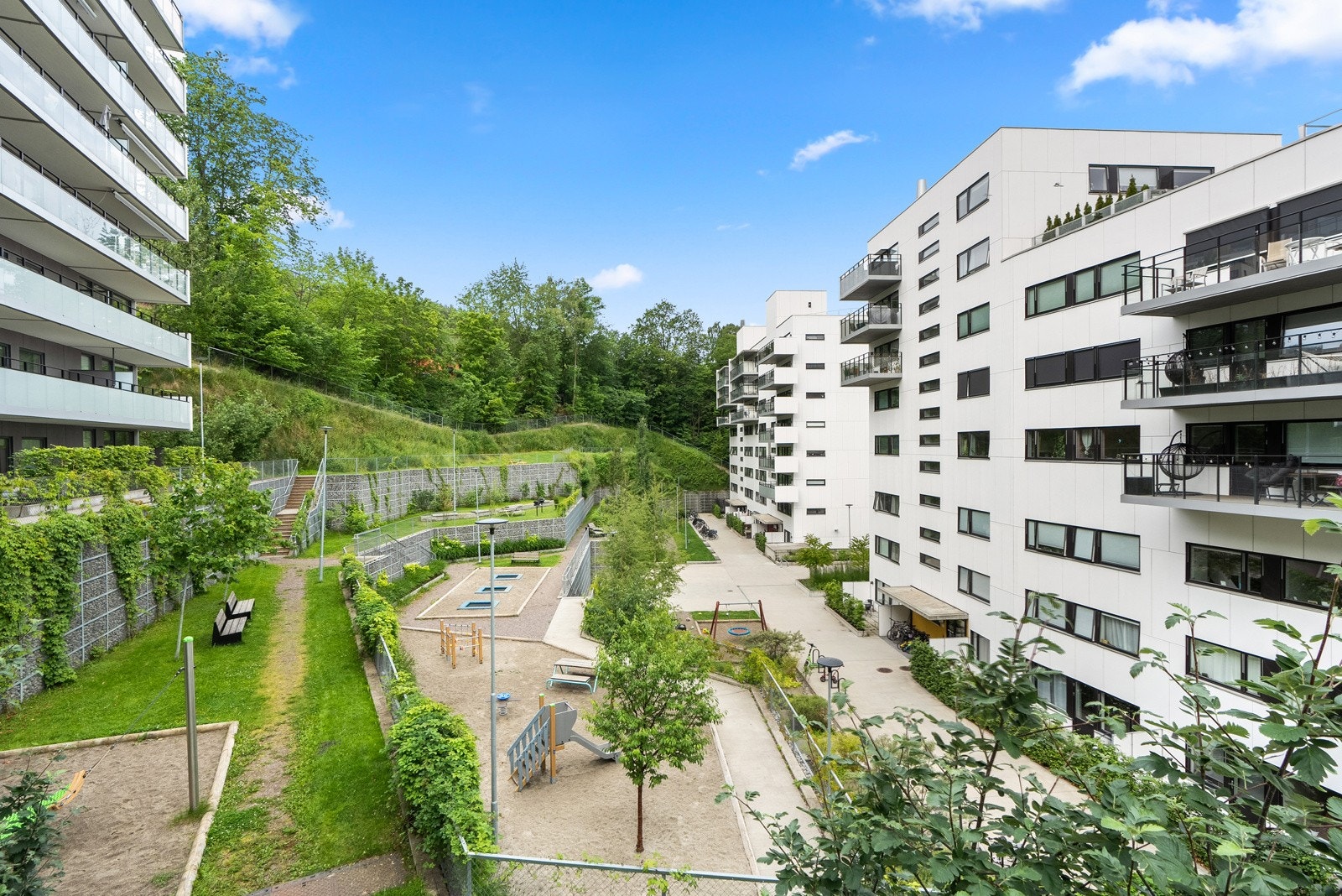 Boligen har en god intern beliggenhet i Kværnerbyen. Galleribilde