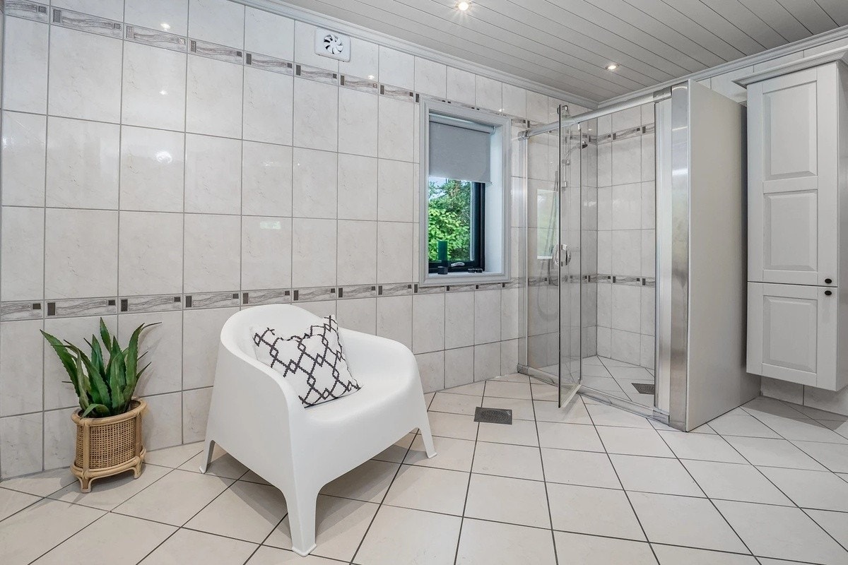 Bad i første etasje Galleribilde