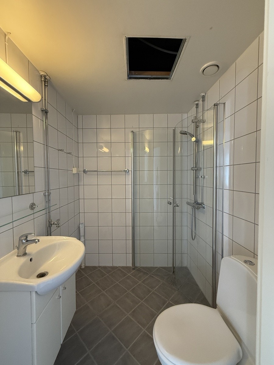 Bad med opplegg til vaskemaskin Galleribilde