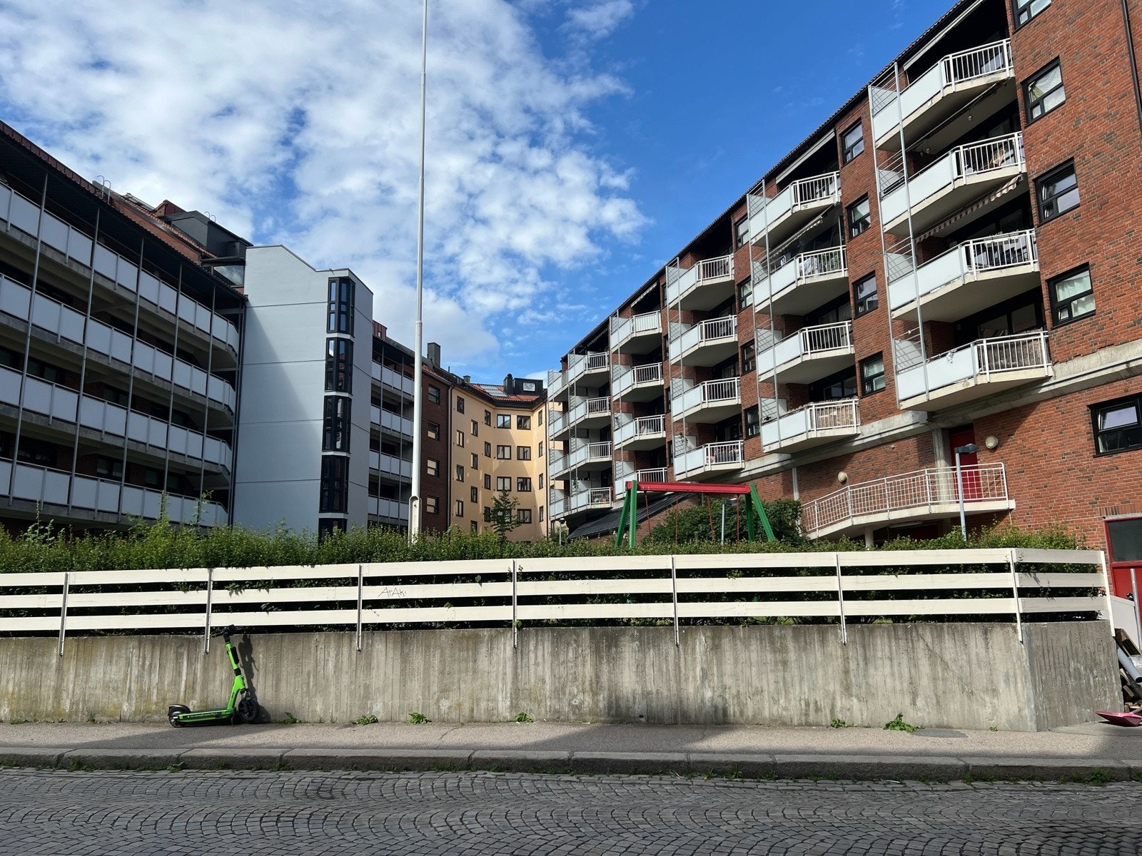 Flott gårdsrom. Galleribilde