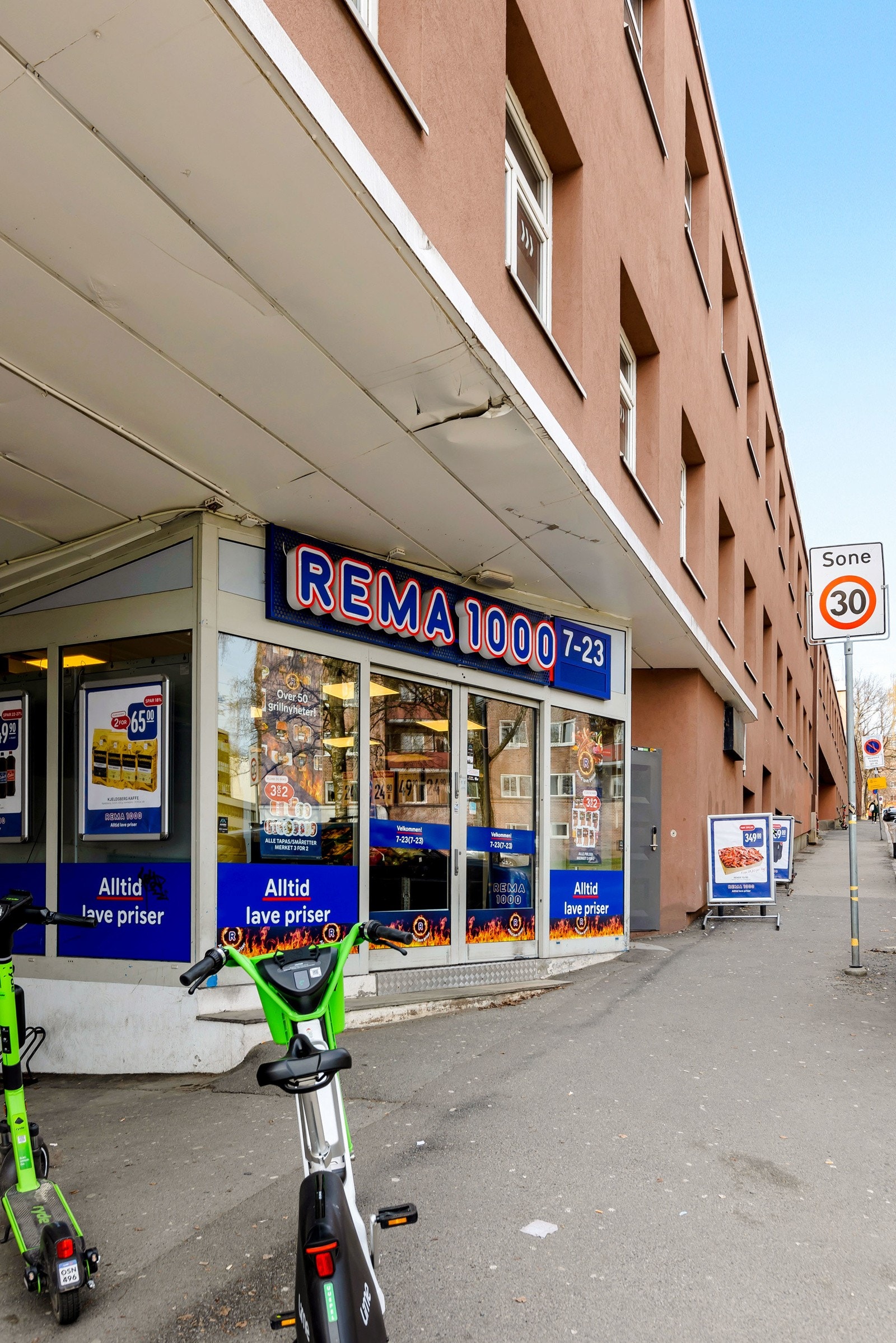 Gangavstand til Rema1000 Rosenhoff Galleribilde