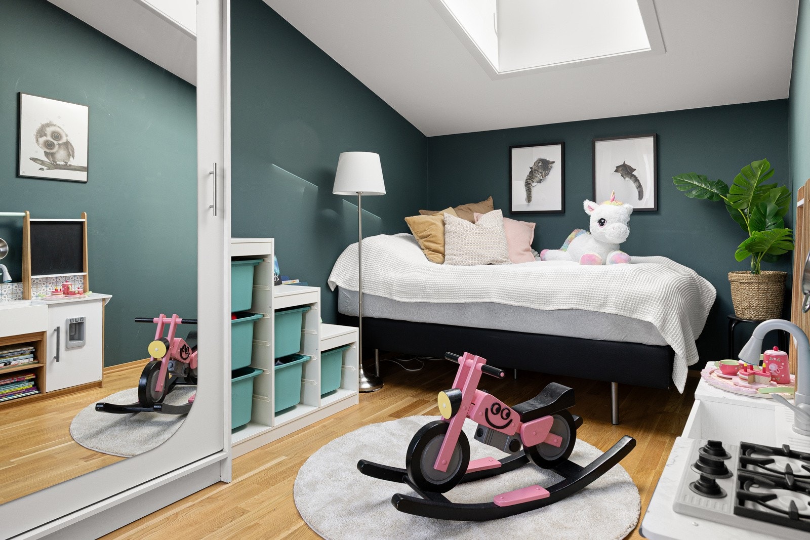 Soverommet i 5.etasje er stort og fint, med god plass for seng / eventuelt køyeseng samt garderobeløsninger Galleribilde